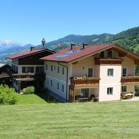 Large Flat Close To The Area